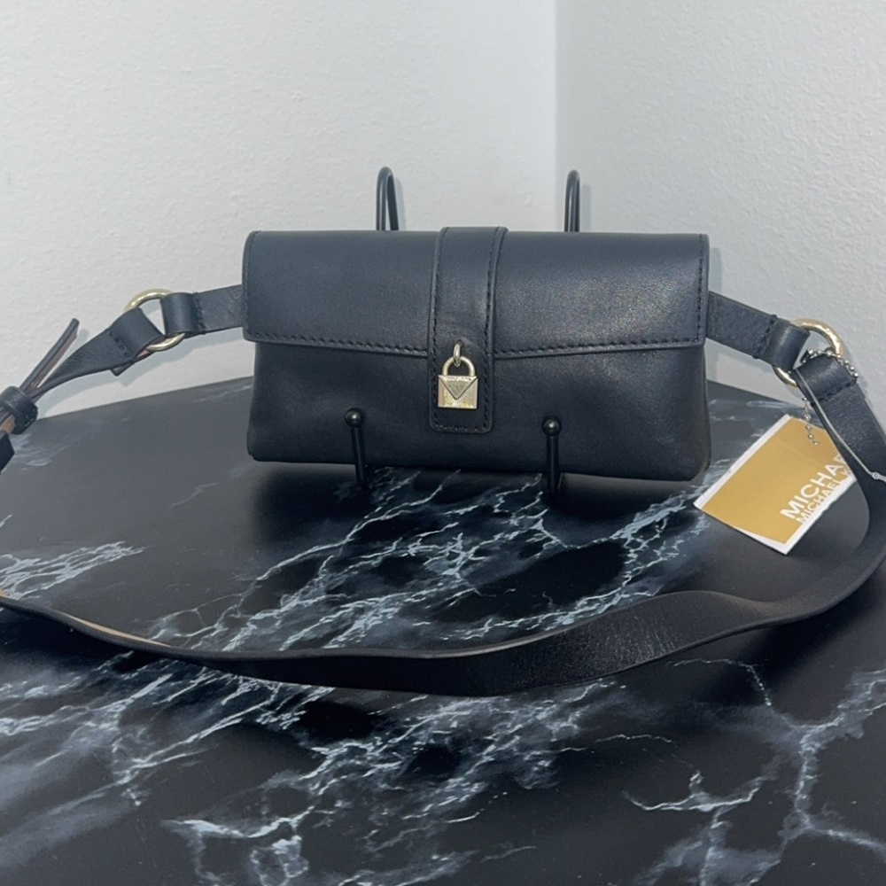 Michael Kors Black Leather Fanny Pack Size Small Crossbody Gold AUTHENTIC NEW